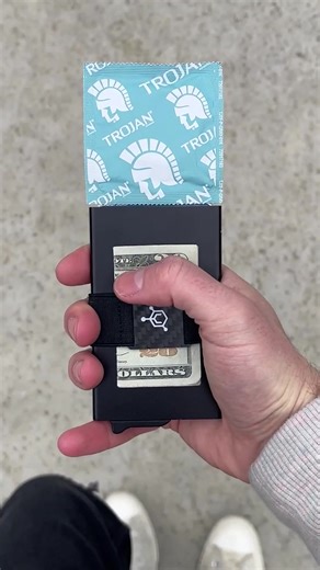 WARNING: Don't buy the CODE 118 Wallet until you watch this!! Is it really as good as everyone says? We reveal everything you need to know in our honest review. Watch the whole video to see for yourself. | The Modern Carry