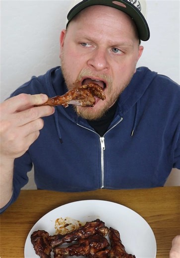 Delicious Wing Recipes and Reviews for Food Lovers