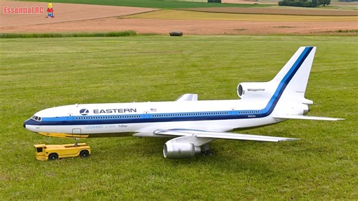 Eastern Lockheed L-1011 Tristar RC Airliner (with RC Tug\Tractor) | Airliner Mee