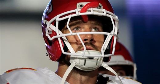 Travis Kelce’s Viral Mic’d-Up Moment During Chiefs Game Draws Attention