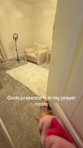 Dream Prayer Room Ideas & Designs