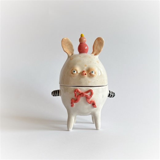 Whimsical Ceramic Jewelry Box, Handcrafted Mouse Trinket Box, White Cream Jewelry Box, Unique Ceramic Ring Box, Artisan Animal Figurine - Etsy