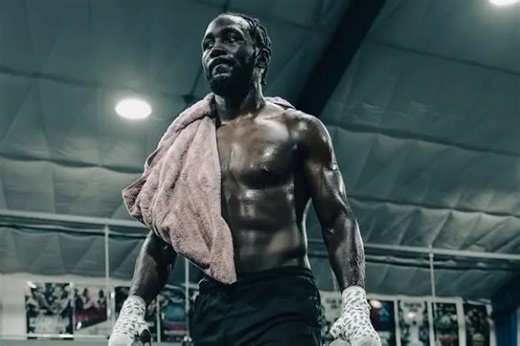 ‘Looking huge’ – Terence Crawford shows off incredible body transformation for Canelo Alvarez fight