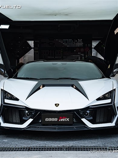 #Goodmix | Lamborghini Revuelto – MSY Style Dry Carbon Body Kit. Pure aggression. Pure carbon. The new Revuelto gets a full MSY-style dry carbon upgrade, pushing both design and performance to the extreme. Full dry carbon package includes: • Front lip • Front canards • Front air intakes • Headlight trims • Front radar cover • Hood • Side skirts • Side panels • Rear diffuser • Rear wing Aerospace-grade dry carbon fiber for maximum weight reduction, sharper aerodynamics, and a commanding road pres