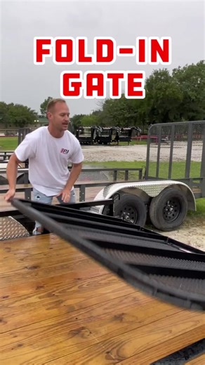 The 4' fold-in gate is available on all PJ utility trailers! #pjtrailers #utilitytrailer #happytrailers #landscape