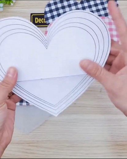 36K views · 359 reactions | DIY Freedom Fabric Love Heart Glasses Case | How to Make Fabric Sunglasses Case / Eyeglass Case | Decor And Knitting | Facebook