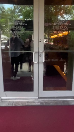 10/10 Recommended! The Park at 14th in Washington DC offers fantastic dining. The vibrant ambiance boasts art and music. Don't miss their excellent Thursday and Friday happy hour from 5-7pm, with $5 starters, salads, and drinks. Enjoy delicious food and top-notch service.#ItsLay4015 #theparkdc #foodreview