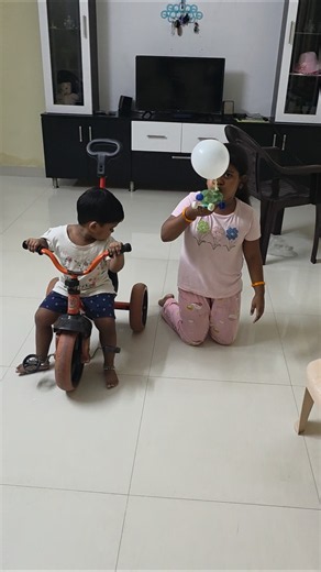 Balloon Car Made from a Plastic Bottle 🎈🚗 | Fun Science Project with Riya & Niya ||#Riya_Kalingi