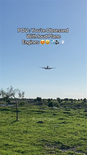 Experience the Thrill of Loud Roaring Plane Engines