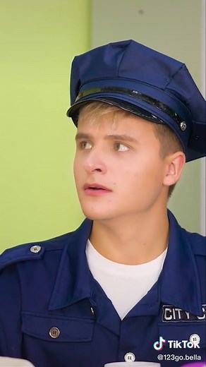 make-up Santa is coming to... Jail #123gobella #funviral #foryou