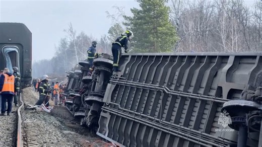 Train derails in Russia, injuring seven people