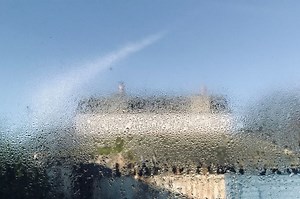 Steamed Up Windows (Why It Happens & Is It Normal?) - Driveway Expert