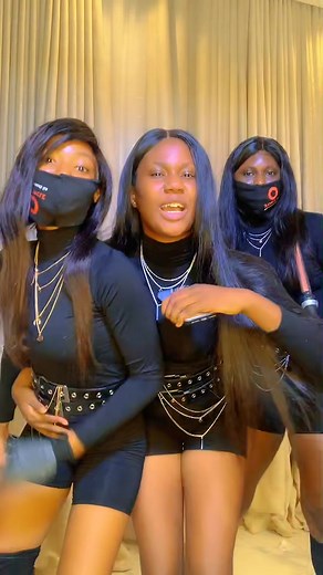 Happy new month from @the._circle #thecircle🔥 #mimikings0