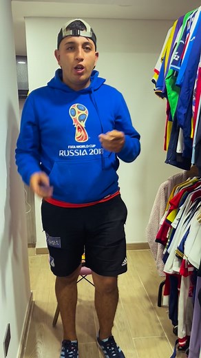 42 reactions | Compramos Colecciones completas Camisetas Chaquetas Albumnes del 2002 para atrás | Mundo.futbolerodc | Facebook