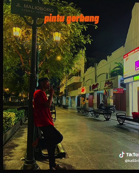 What are you saying, to me it's just a dog barking past!☕🚬😎