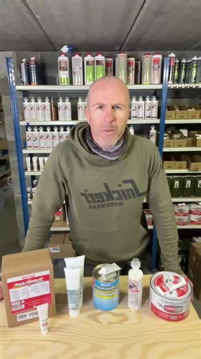 Carotools| Ton revendeur en outillage pro pour carreleur on Instagram: "Live pour expliquer les différentes colle époxy et PU pour la réalisation des biseaux et mobilier en céramique. Dites moi en commentaire si vous souhaitez des renseignements ✌️"