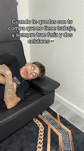 Flavio Barajas on Instagram: "En qué anda mi compa 😳alguien sabe? #humor #explorepage✨ #paratí #risas #viralreels #reels #amigo #compa @6ix9ine"