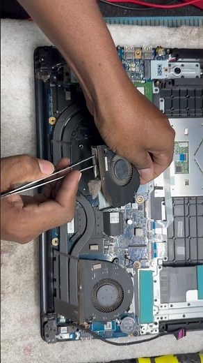 Top COMPUTER Technician Reveals Best Method for Cleaning Heavy DUST from Laptop Fans