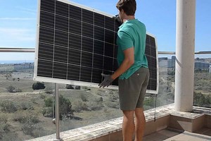 Robinsun, l’invention d’un panneau solaire souple, ultraléger et prêt à l'emploi, pour les appartements