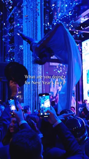 The Jacquelyn on Instagram: "Comment NYE ✨ New Year’s Eve at The Jacquelyn is open to all. 🥂 An evening of champagne and caviar, live music, dancing, and a midnight toast to welcome the new year in true Jacquelyn style. A beautiful way to begin what comes next. 🥳 December 31 from 8 PM to 2 AM Comment NYE for more info sent straight to your inbox! 💛"