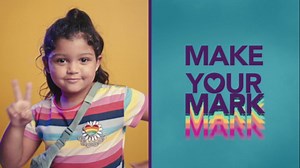 My Little Pony: A New Generation Movie Crystal Adventure Izzy Moonbow - 3-Inch Purple Pony Toy, Surprise Accessories, Friendship Bracelet