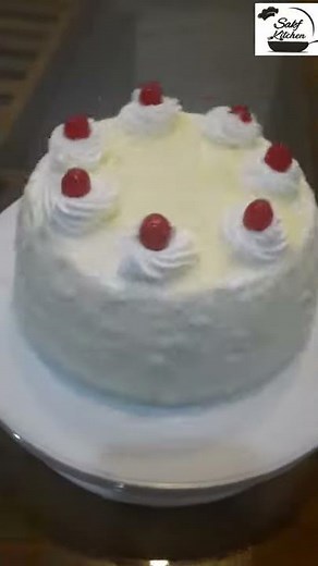 White Forest Cake/ഞാനും ഉണ്ടാക്കി ഒരു white Forest Cake/SAKF KITCHEN #Shorts