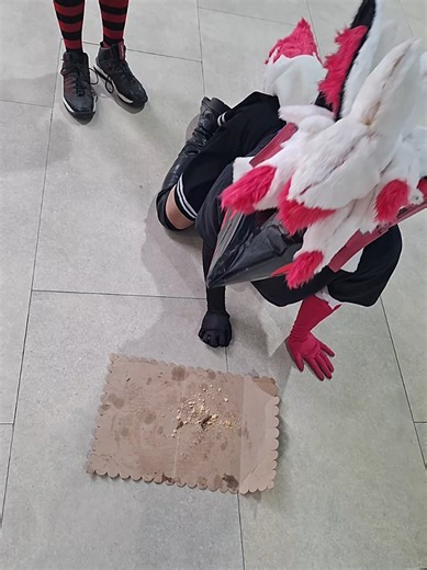 Perdon por perder el Aura @𝐹𝑟𝑜𝑠𝑡𝑤𝑜𝑙𝑓𝑂𝑤𝑂 #protogen #fursuit #furrytiktok #meme #furryfemboy