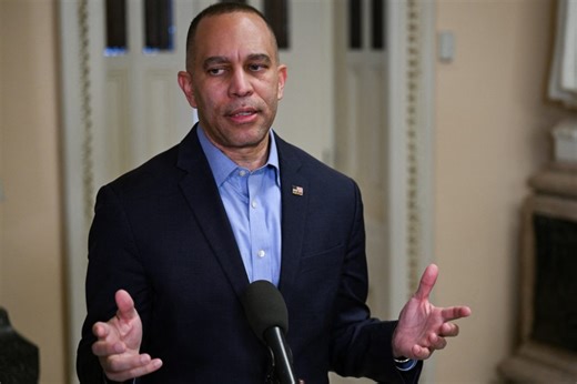 Democrats pushing to 'get ICE under control' with DHS shutdown, Jeffries says