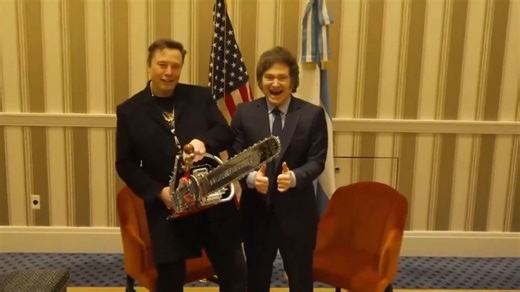 La historia detrás de la motosierra que Javier Milei le regaló a Elon Musk