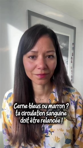 ✨ Cernes bleus ou marron ? Si tes cernes sont bleus, j’ai le geste express qui change tout 💆‍♀️ Fais de petits pincements légers sous l’œil, du coin interne vers les tempes. En 20–30 secondes, tu relances la micro-circulation et tu réveilles instantanément l’éclat du regard. Résultat : un dessous d’œil plus lisse, plus lumineux, plus vivant. #cleanbeauty #bienvieillir #nobotox #facialisteparis #facemassage 💫 Un mini geste, un maxi effet.