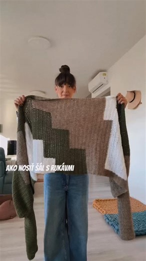 59K views · 17K reactions | Edit: Update 26.10. -> Veľmi ma to mrzí, ale príjmanie objednávok je momentálne zastavené z kapacitných dôvodov. Váš záujem je enormný a veľmi ma teší. Ak sa mi podarí vymyslieť, ako toho vyrobiť viac, tak sa znova ozvem.  Ďakujem za podporu ❤️臨 Ak by vás to zaujímalo, na mojom E-shope nájdete aj pár hotvých kúskov  www.soayfashion.sk | Kristina Tran | Facebook