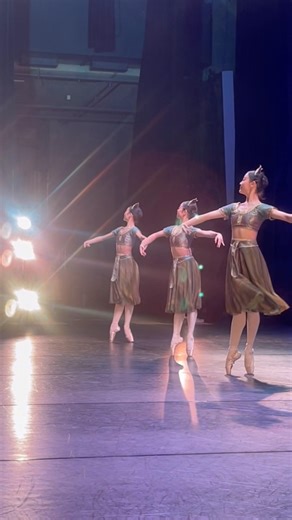 Animated Frescoes #ballet #バレエ #バレエスタジオラコント