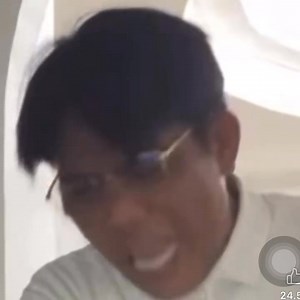 Me sa sarili ko kapag ayaw mag-run ng codes ko | Tambayan ng mga Feeling Programmer