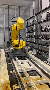 Fanuc robot tool magazine can be replaced freely. Cpu super brain #Fanuc | Tom Huang Autorobo