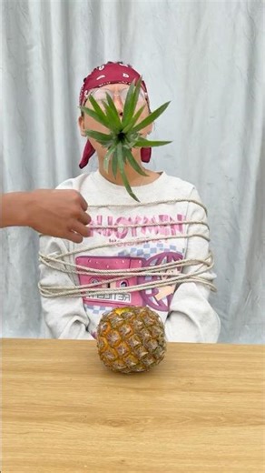 How to cut a pineapple? #funny#shorts