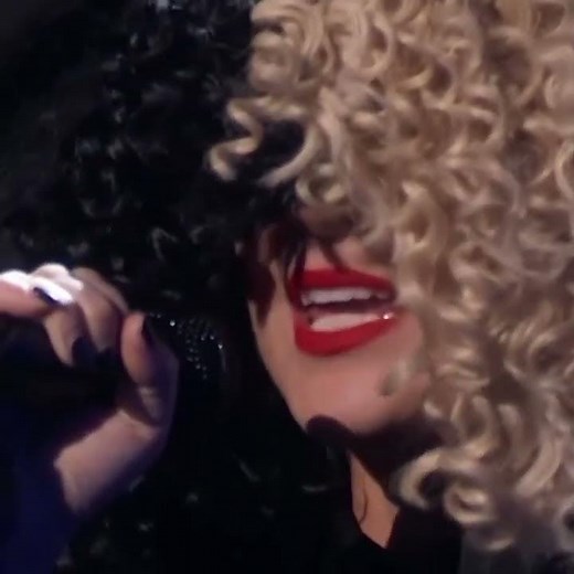 Sia performs “Unstoppable” live at the 2025 Breakthrough Prize Ceremony