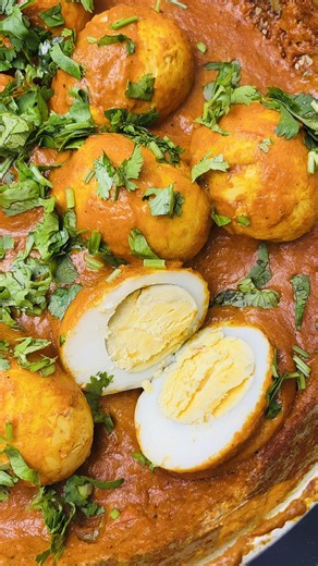 EGG CURRY 🍛 Ingredients \t•\tBoiled eggs @Dannykam butchery \t•\tOnions \t•\tTomatoes \t•\tOil \t•\tGarlic \t•\tGinger \t•\tCurry powder \t•\tGaram masala \t•\tTurmeric \t•\tPaprika or chilli powder \t•\tSalt \t•\tFresh coriander • Plain Yoghurt METHOD > Prepare the eggs \t•\tBoil eggs and peel them. \t•\tLightly fry them in a little oil until slightly golden brown for even more flavor. > Cook the the sauce \t-Heat oil in a pan. \t-Add onions and cook until soft. \t-Add garlic and ginger, and c