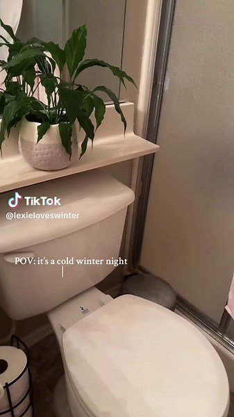 A winter night routine ~* 🦌🎀 #winter #routine #christmas #christmastok #xyzbca