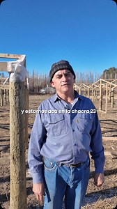 🌱 CONTINÚA LA CONSTRUCCIÓN DE LOS INVERNADEROS EN LA CHACRA 23 Avanzamos en la construcción de las 14 estructuras de invernaderos en la Chacra 23 Municipal, destinadas a la producción local. Ya se completaron 10 estructuras y seguimos trabajando a paso firme. Apoyamos fuertemente a nuestros productores y productoras locales, generando oportunidades reales para el crecimiento de la economía regional. #SiempreChosMalal | Chos Malal CHML