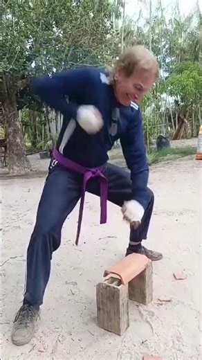 karatê 🥋. #humor #memes #meme #risos #karate #viral #esporte #engraçado