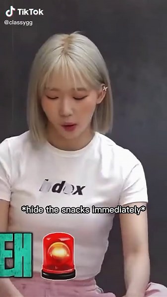 Hilarious Classy Kpop Idol Reactions ft. Seunghee - Viral Video