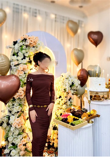 Happy me is the prettiest: celebrating graceful aging