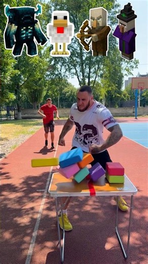 📍 Varden Chicken Hunter or Witch? Who you best personage?🏆 #minecraft #shorts