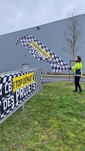 Leroy Merlin Niort on Instagram: "🚀 Toute l’équipe de votre Leroy Merlin Niort est dans les starting-blocks… 👉 Top départ des projets ! 🛠️✨ Du 4 février au 3 mars 2026, profitez de nos supers prix en magasin 🏷️ C’est le moment parfait pour imaginer, planifier et se lancer dans tous vos projets maison 🏡💡 Rénovation, déco, bricolage, jardin… 🔥 On vous attend pour démarrer ensemble ! Alors, prêts à démarrer ? 👊😄 #Bricolage #Rénovation #Maison #Projets #SupersPrix"