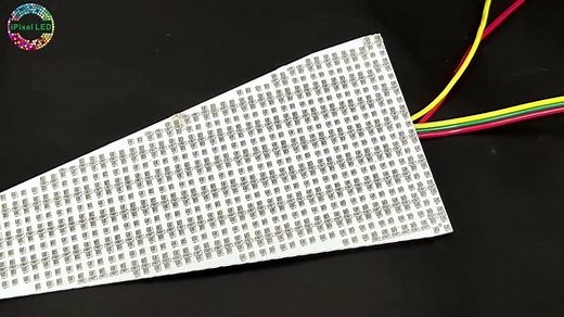 新定制点阵屏，用的是1515灯珠，一共有825颗灯珠，使用的是内置IC SK6805,电压5伏#灯光效果 #视觉效果 #产品设计 #夜光效果 #灯光设计