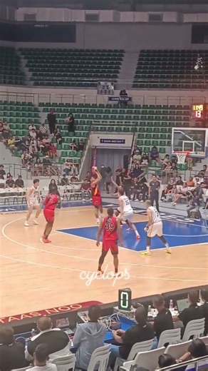 fadeaway shot by the doN ... #PBA50LID #smbeermen