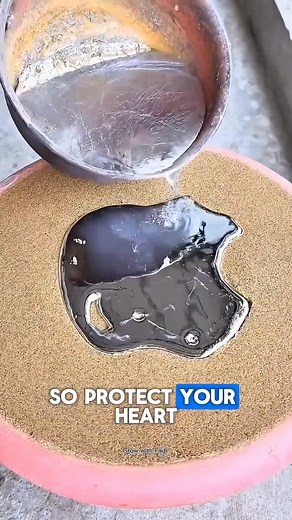 709K views · 3.3K reactions | Don’t Let Them Love Your Hand More Than Your Heart #LifeLessons #SelfWorth #RealLove #KnowYourValue #ProtectYourHeart #MotivationalQuotes #TruthOfLife #DeepThoughts #RespectYourself #EmotionalWisdom | Again Try | Facebook