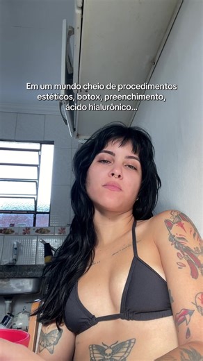 Tenho várias crises mas nenhuma delas é a estética
