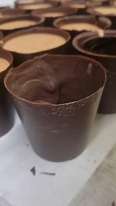 91 reactions · 26 comments | Who wants a chocolate cup filled with chocolate mousse, topped with berries and flake chocolate 襤襤?! These will be available tomorrow at our DESSERT NIGHT at the bakery from 5pm to 8pm!!! Will I see you there? @breeglamourcake | Glamour Cake | Facebook