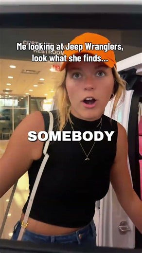 Would go nice next to the Benz… 🤔❤️ @Gabbers #jeep #wrangler #pink